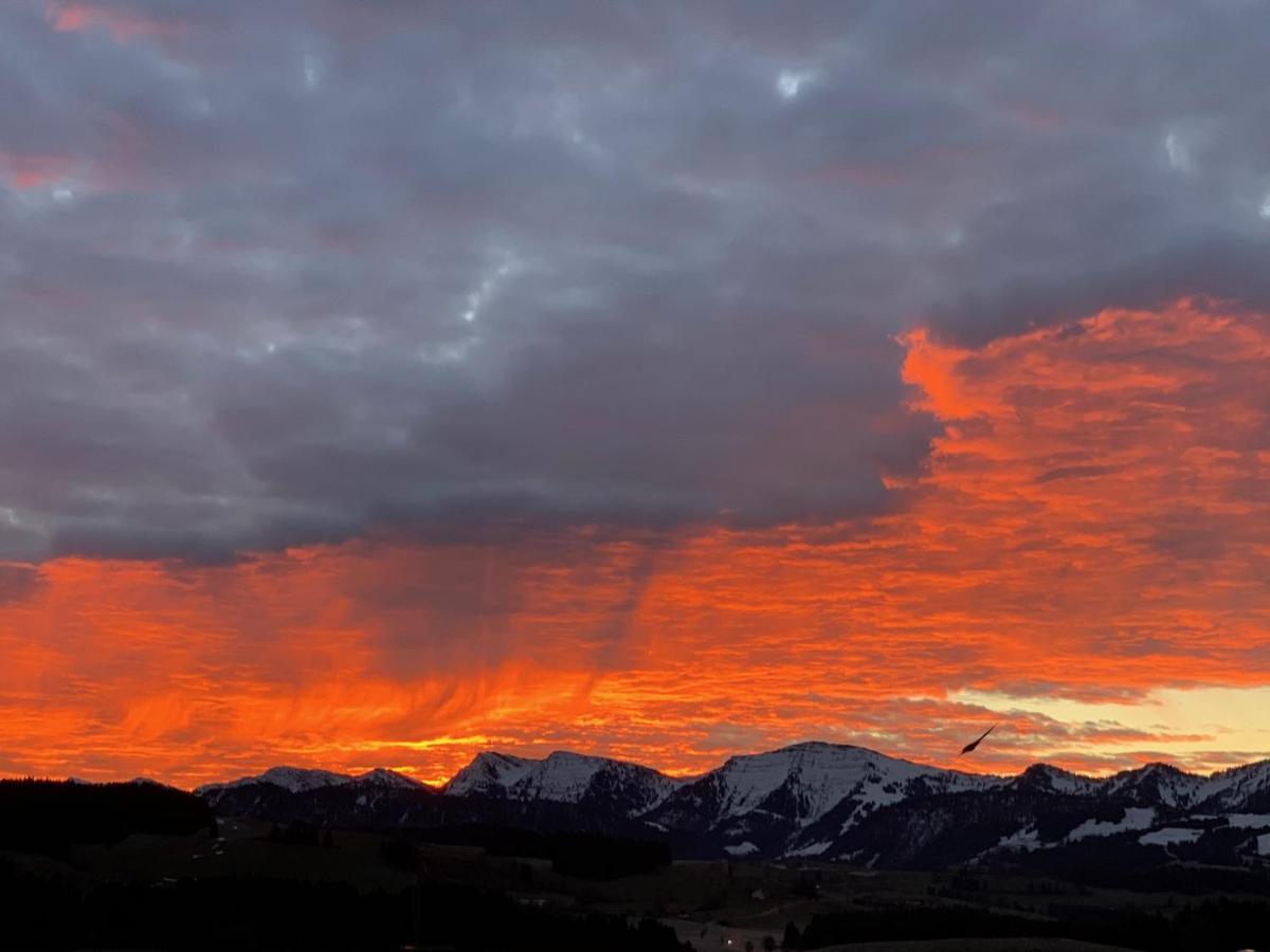 Panoramaapart - Alpzeit Im Westallgaeu Oberreute Bagian luar foto